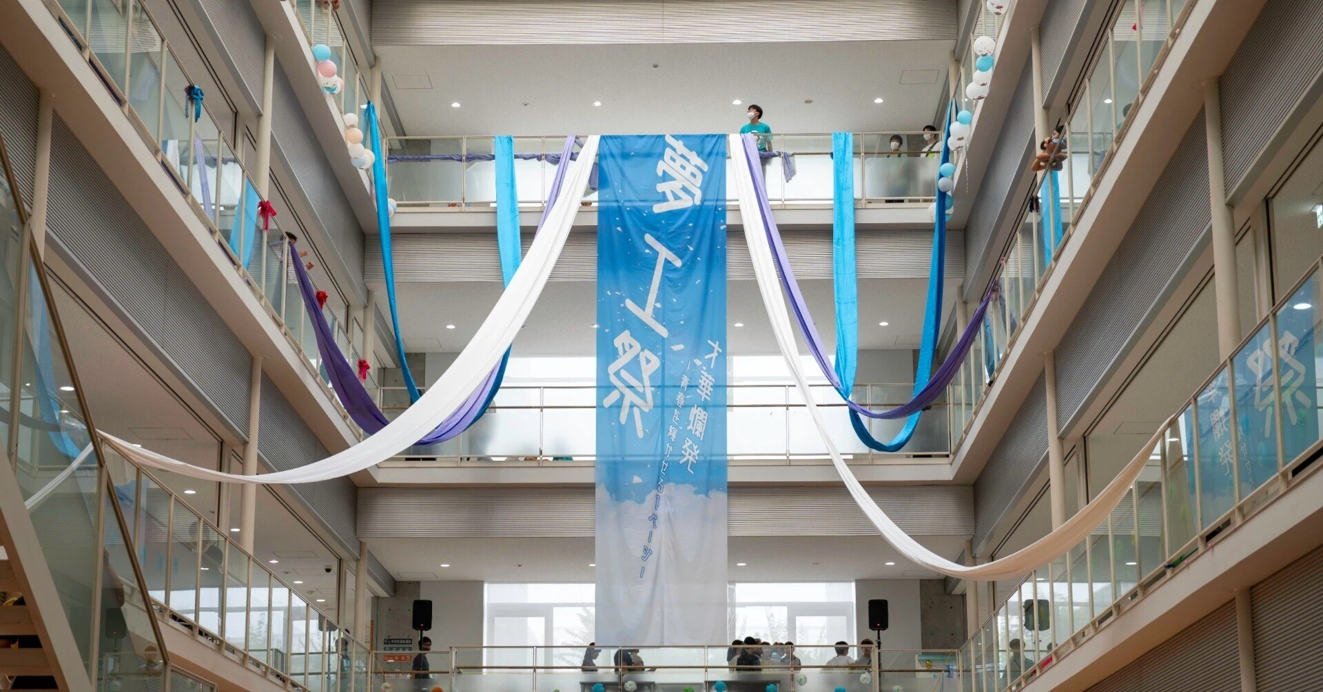 工学院大学新聞会内で執筆した、工学院大学附属中高文化祭の記事